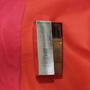 Lancome Paris Teint Idole Ultra 24 make up